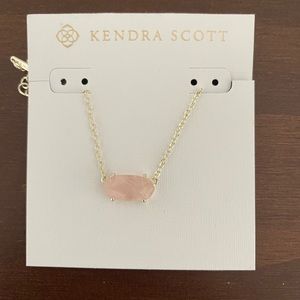 Kendra Scott necklace